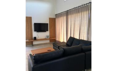 CASA EN VENTA EN COSTA ESMERALDA - ECUESTRE 301