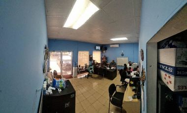 VENTA DE LOCAL COMERCIAL >>>Betania<<<