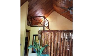 CASA AMOBLADA  EN  ALTOS DEL MARIA