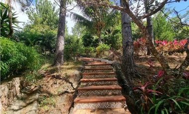 CASA AMOBLADA  EN  ALTOS DEL MARIA