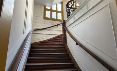 Local Comercial en arriendo en Santiago casona patrimonial