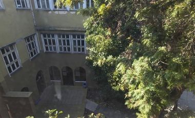 Local Comercial en arriendo en Santiago casona patrimonial