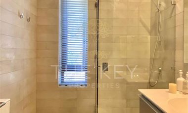 Casa en arriendo de 4 dorm. en Las Condes