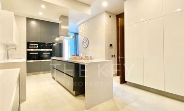 Casa en arriendo de 4 dorm. en Las Condes