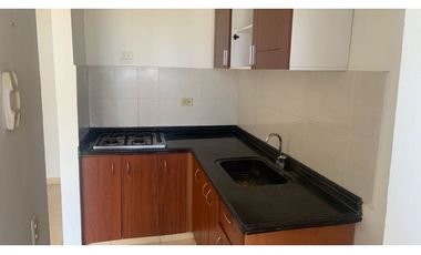 ARRIENDO APARTAMENTO MIRAMAR