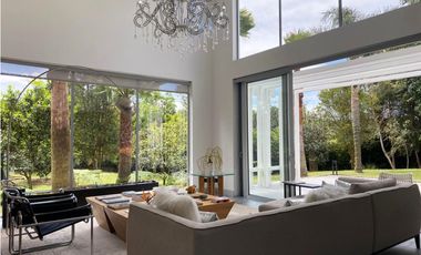 Hermosa casa en el sector de Alto de las Palmas
