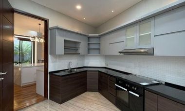 LUXURIOUS MODERN TROPICAL HOUSE FOR SALE at BUKIT GOLF TERRACE, BSD