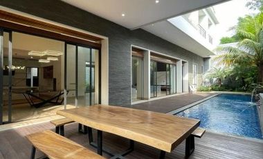 LUXURIOUS MODERN TROPICAL HOUSE FOR SALE at BUKIT GOLF TERRACE, BSD