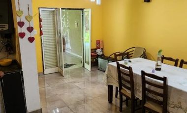 VENDO CASA ZONA VILLA CARMELA