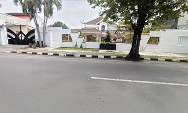 Rumah Mewah Luxury Tanah Halaman Luas Jalan Kusumanegara Jogja