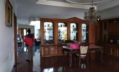 Rumah Mewah Luxury Tanah Halaman Luas Jalan Kusumanegara Jogja