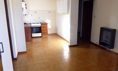 Casa - Chalet 3 Ambientes BRAWN Y 180