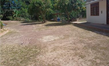 VENTA LOTE CON CASA CAMPESTRE ALTOS DE GUATIGUARA PIEDECUESTA COD:458