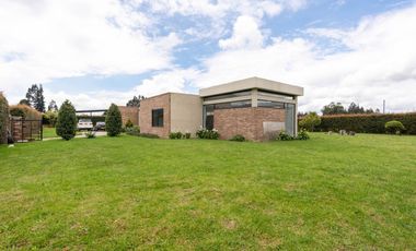 casa en arriendo/venta en condominio campestre parcelación el juncal. Cod A9463
