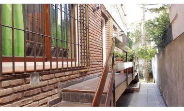 Ph 3 ambientes. Dos dormitorios en suite. Cochera. Zona Playa grande.