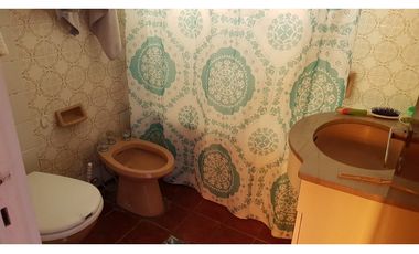 Ph 3 ambientes. Dos dormitorios en suite. Cochera. Zona Playa grande.
