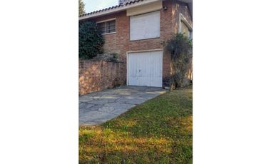 VENDEMOS  HERMOSO CHALET  EN TALA HUASI  20 MTS DEL RIO