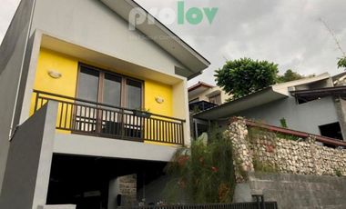 Jual rumah villa di awiligar ria dekat bukit Dago Bandung Jawa barat