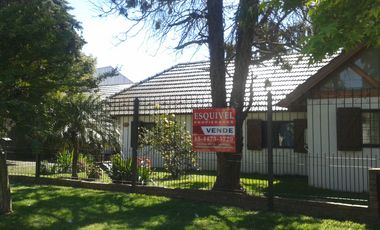 casa en juan manuel de rosas