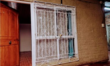 SANTIAGO / SAN RAMÓN / VENTA CASA 4D 1B 2E