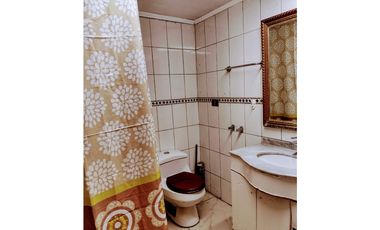 SANTIAGO / SAN RAMÓN / VENTA CASA 4D 1B 2E