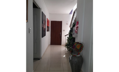 SE VENDE CASA EN LAS CUMBRES $200,000 AM