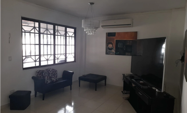 SE VENDE CASA EN LAS CUMBRES $200,000 AM