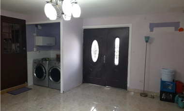 SE VENDE CASA EN LAS CUMBRES $200,000 AM