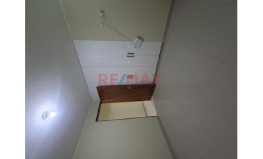 Alquiler Departamento En Surco Frente A Parque - Cochera+Deposito