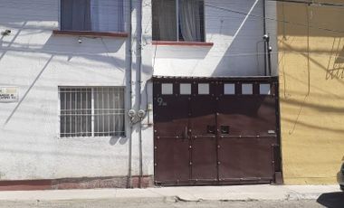 Fracc. Izcalli Ecatepec (Lomas de Tata) Casa en Venta 	Ecatepec	Edo. de México