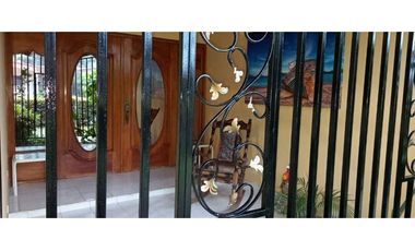 VENDO HERMOSA CASA AMOBLADA EN DAVID
