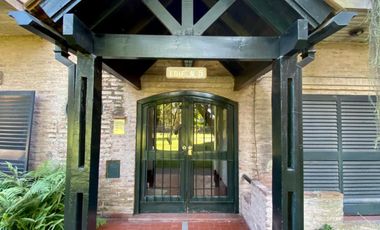 Departamento de 2 AMBIENTES ubicado en el Barrio Sindicato Empleados dé Comercio.