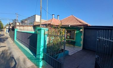 VENTA CASA 4D 2D SAN JOAQUIN
