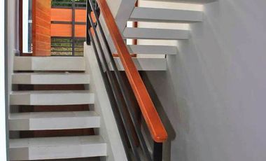 En venta casa totalmente nueva a unos pasos de Av. Araucarias- Diseño exclusivo