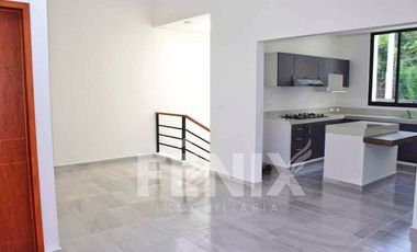 En venta casa totalmente nueva a unos pasos de Av. Araucarias- Diseño exclusivo