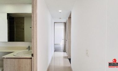 apartamento en arriendo en parque principal. Cod A4570