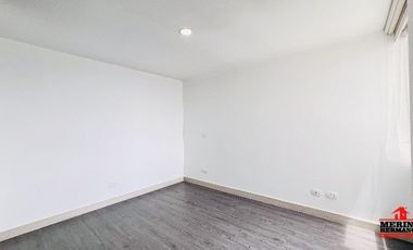 apartamento en arriendo en parque principal. Cod A4570