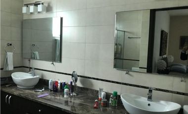 SE VENDE APARTAMENTO EN TITANIUM - 1532DA