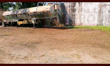 OFICINAS CON NAVE Y TERRENO EN VENTA