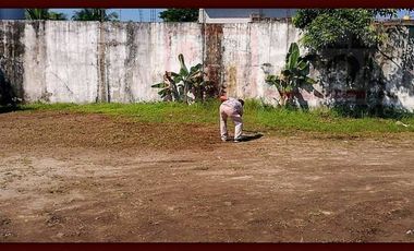 OFICINAS CON NAVE Y TERRENO EN VENTA