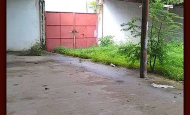 OFICINAS CON NAVE Y TERRENO EN VENTA