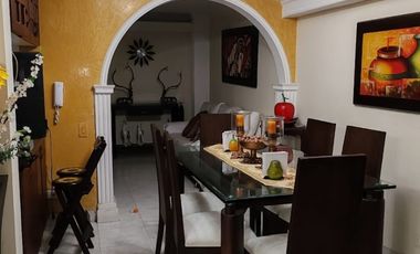 casa en venta en corales. Cod V17759