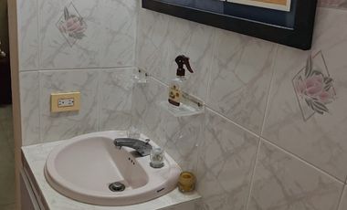 casa en venta en corales. Cod V17759