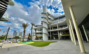 Local en renta en Plaza Punto Laguna. Towers, Mall and Hotel