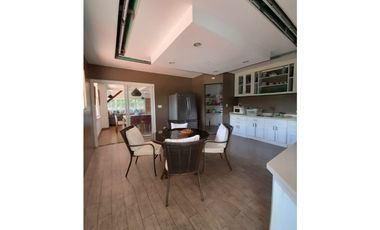 CASA EN ALQUILER MUY COMODA Y TOTALMENTE AMOBLADA EN ANCON