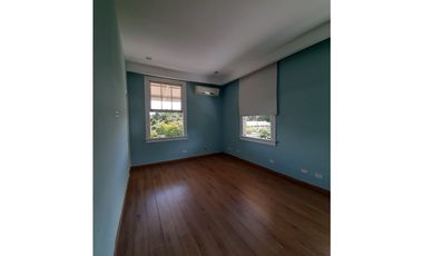 CASA EN ALQUILER MUY COMODA Y TOTALMENTE AMOBLADA EN ANCON