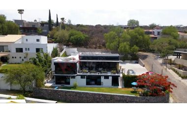 ¡Exclusividad y lujo en el corazón de Querétaro!  - Residencia en Renta en Balvanera Golf  Polo Country Club