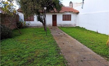 Casa tres ambientes. Quincho. Villa Primera. Ortega y Gasset