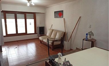 Casa tres ambientes. Quincho. Villa Primera. Ortega y Gasset