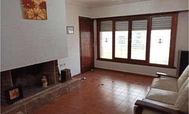 Casa tres ambientes. Quincho. Villa Primera. Ortega y Gasset
